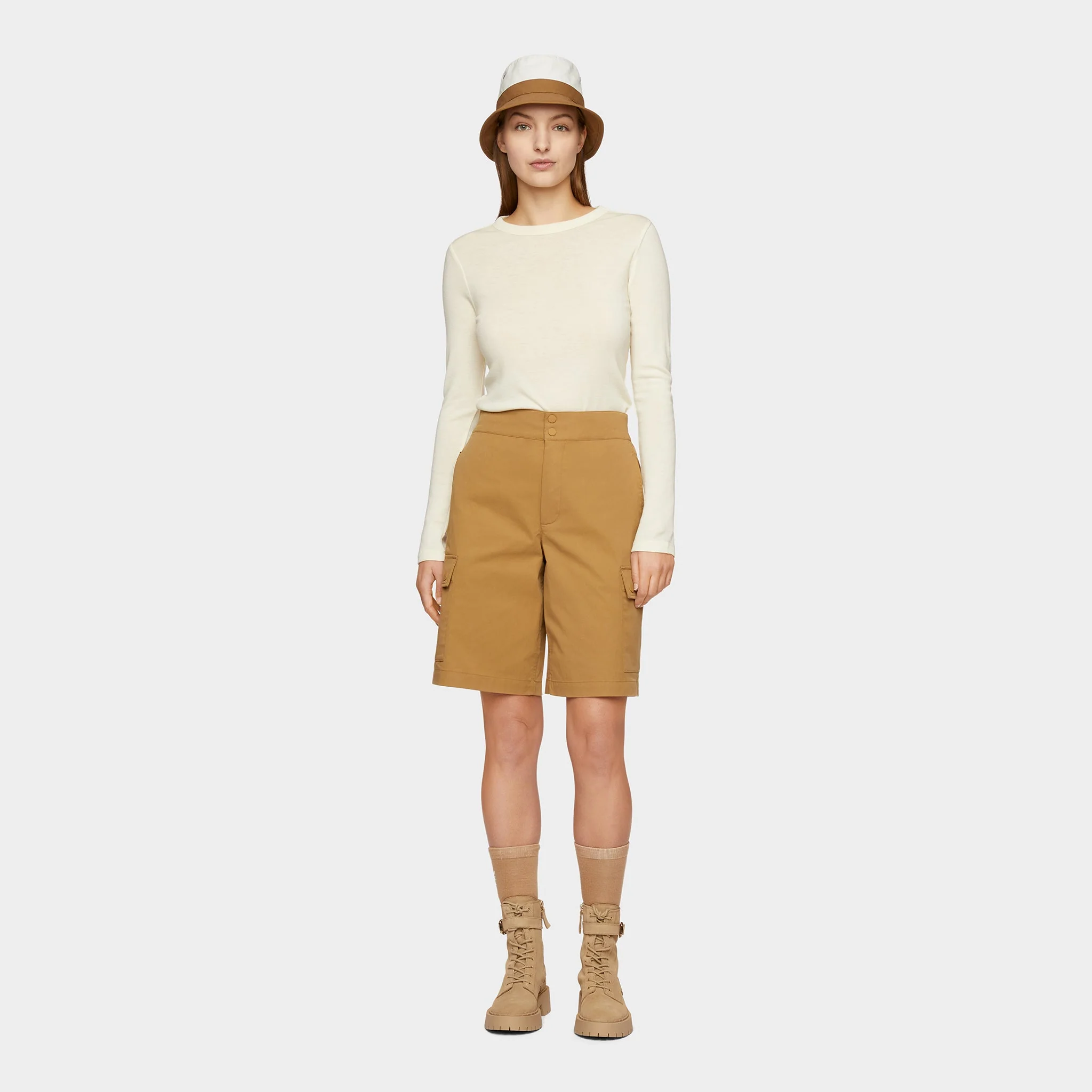 T1 Colour Blocked Bucket Hat - Image 6
